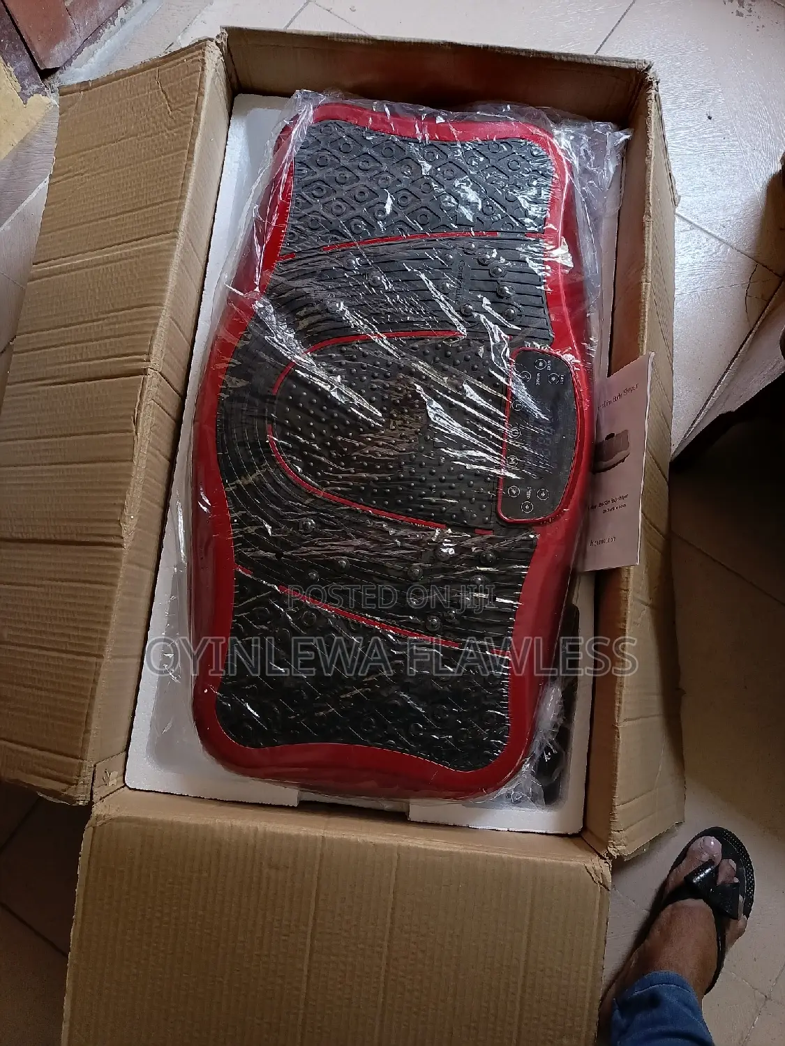 Lastest Ultra Slim Fat Burning Body Vibrating Massager Plate