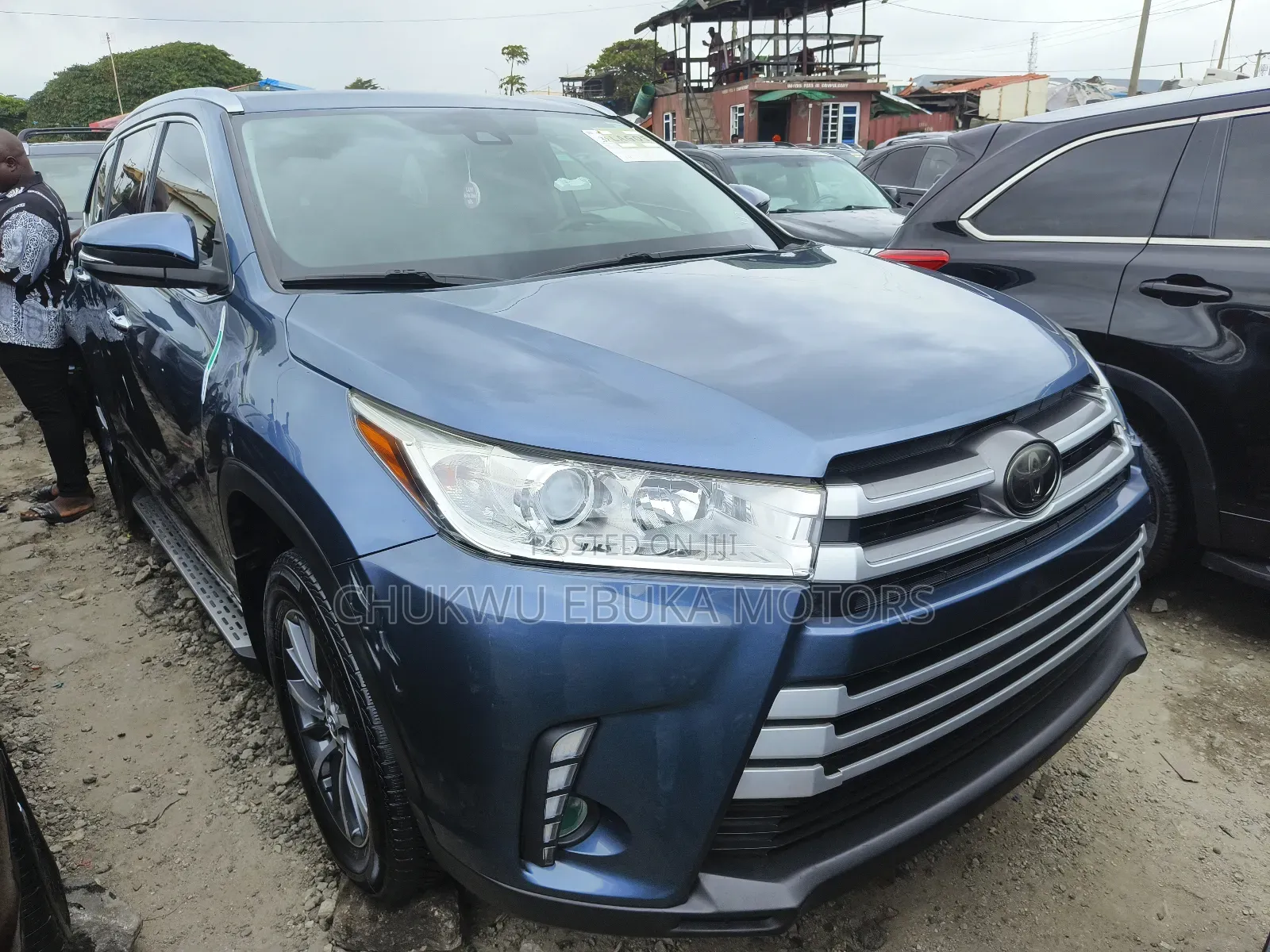 Toyota Highlander XLE 4x4 V6 (3.5L 6cyl 8A) 2018 Blue