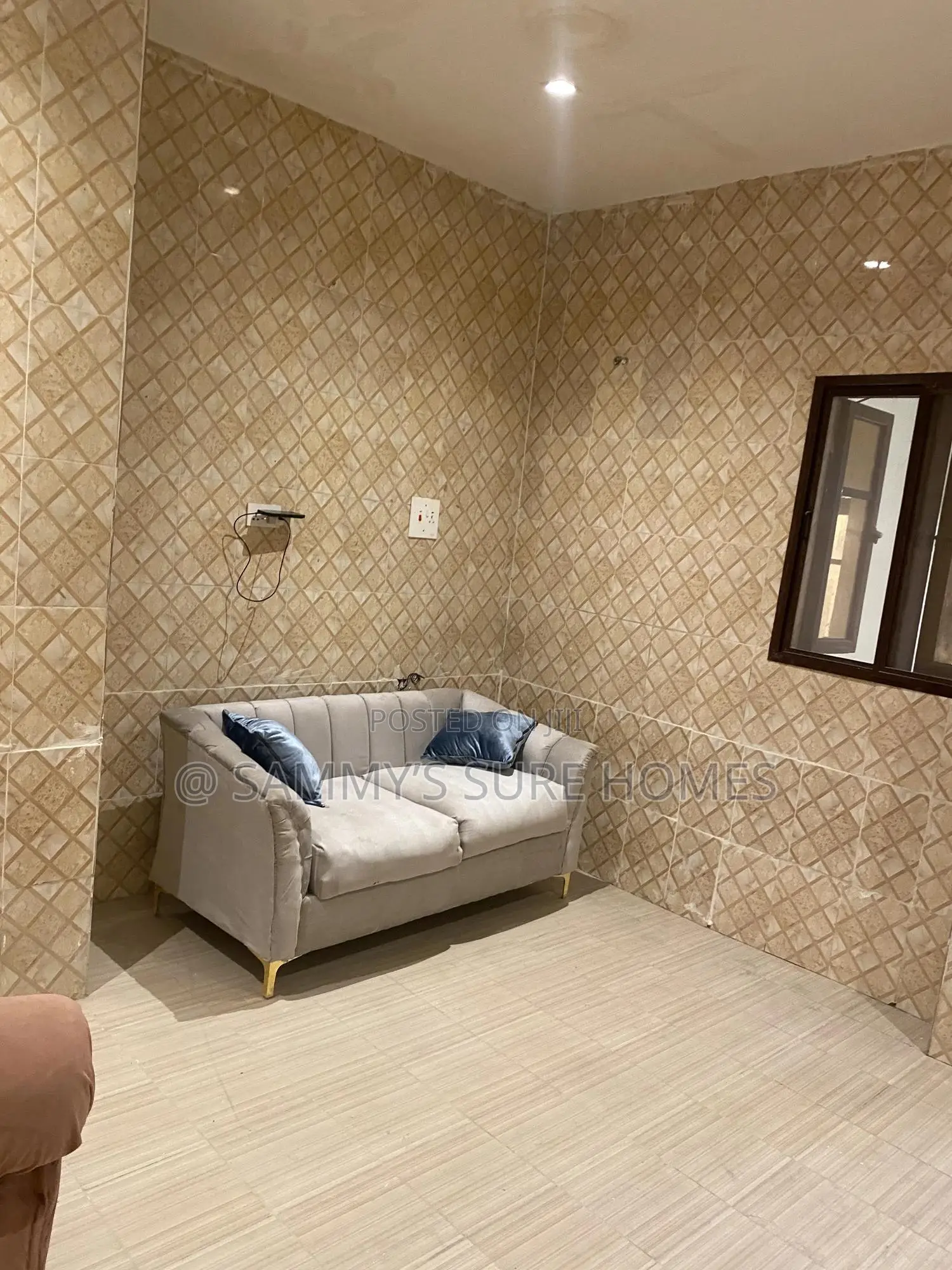1bdrm Room & Parlour in N-Close First Avenue, Gwarinpa for rent