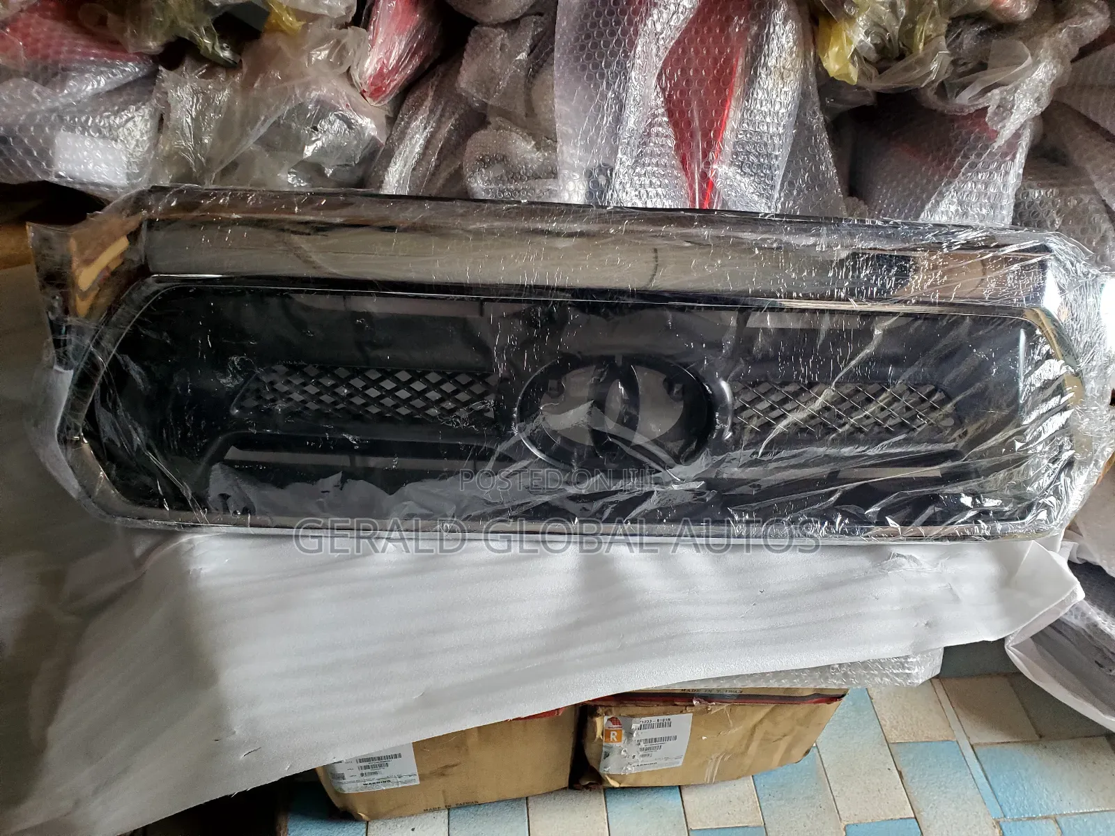 Front Grille Toyota Tacoma 2012
