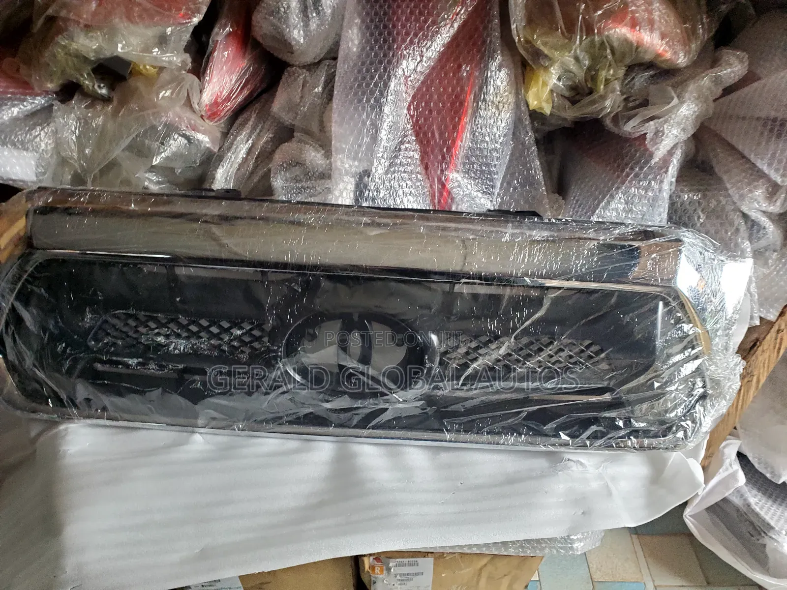 Front Grille Toyota Tacoma 2012