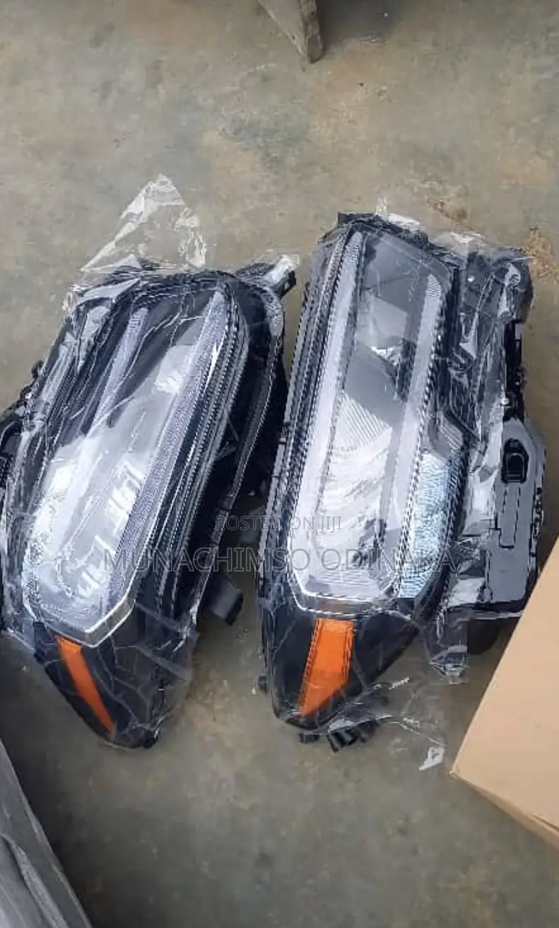 Headlamp Tacoma 2022
