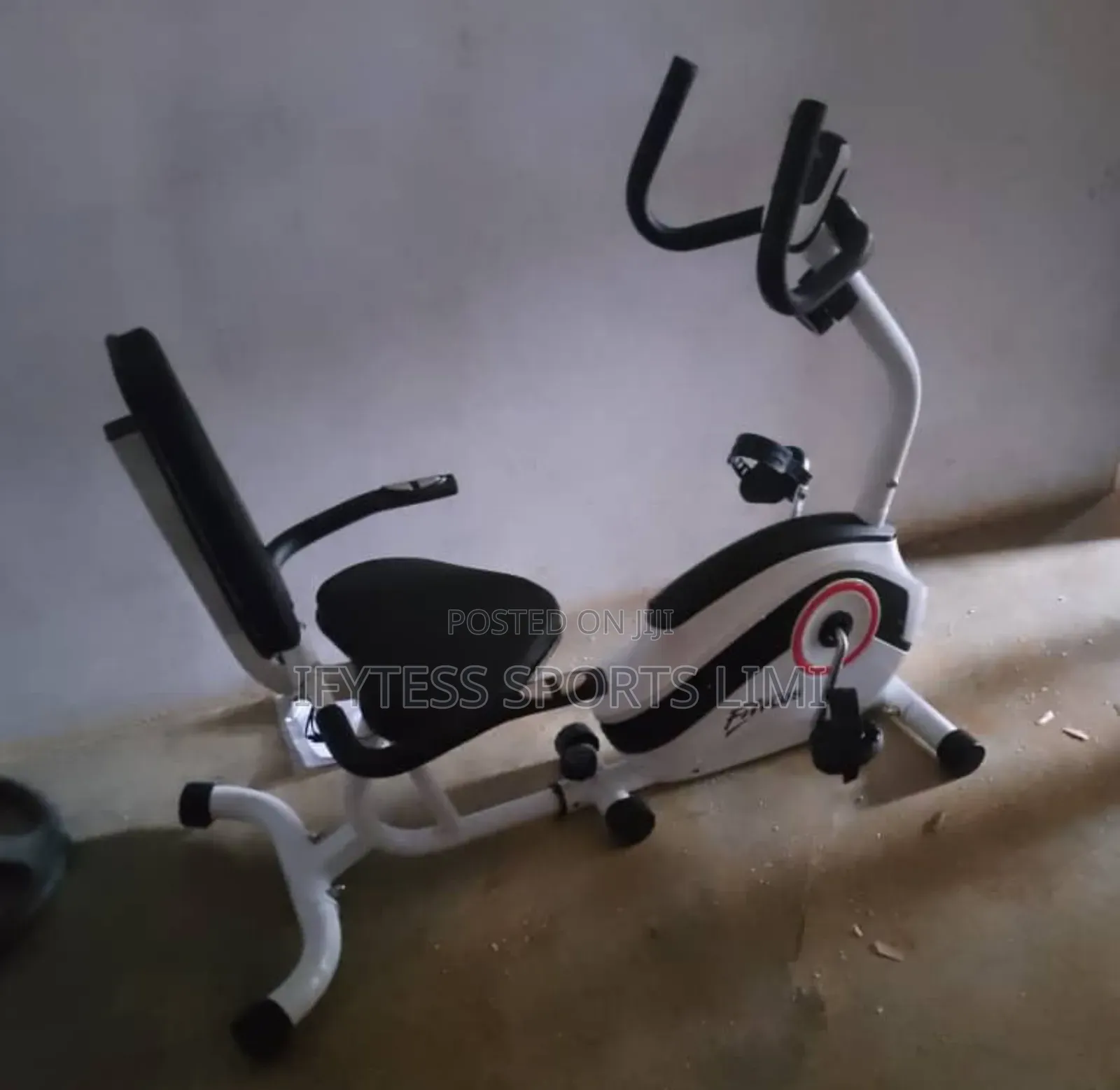 Home Use Recumbent Bike Machine.