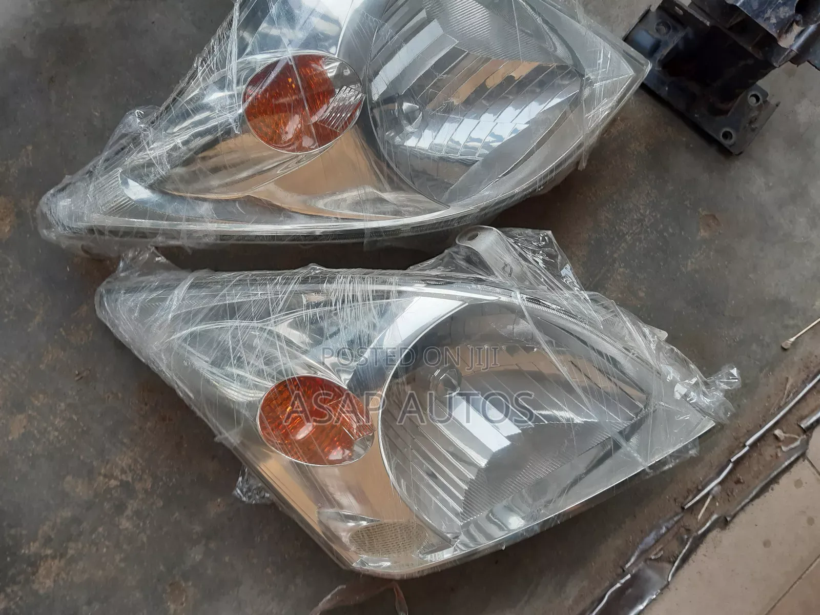 Headlamp for Toyota Land Cruiser Prado