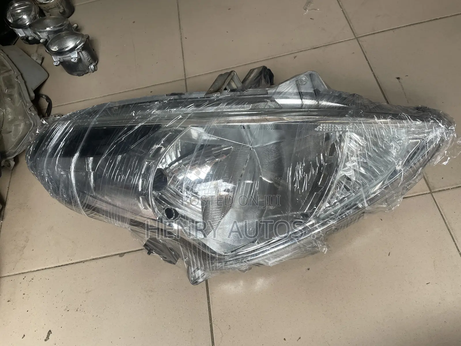 Headlights Amera 2015