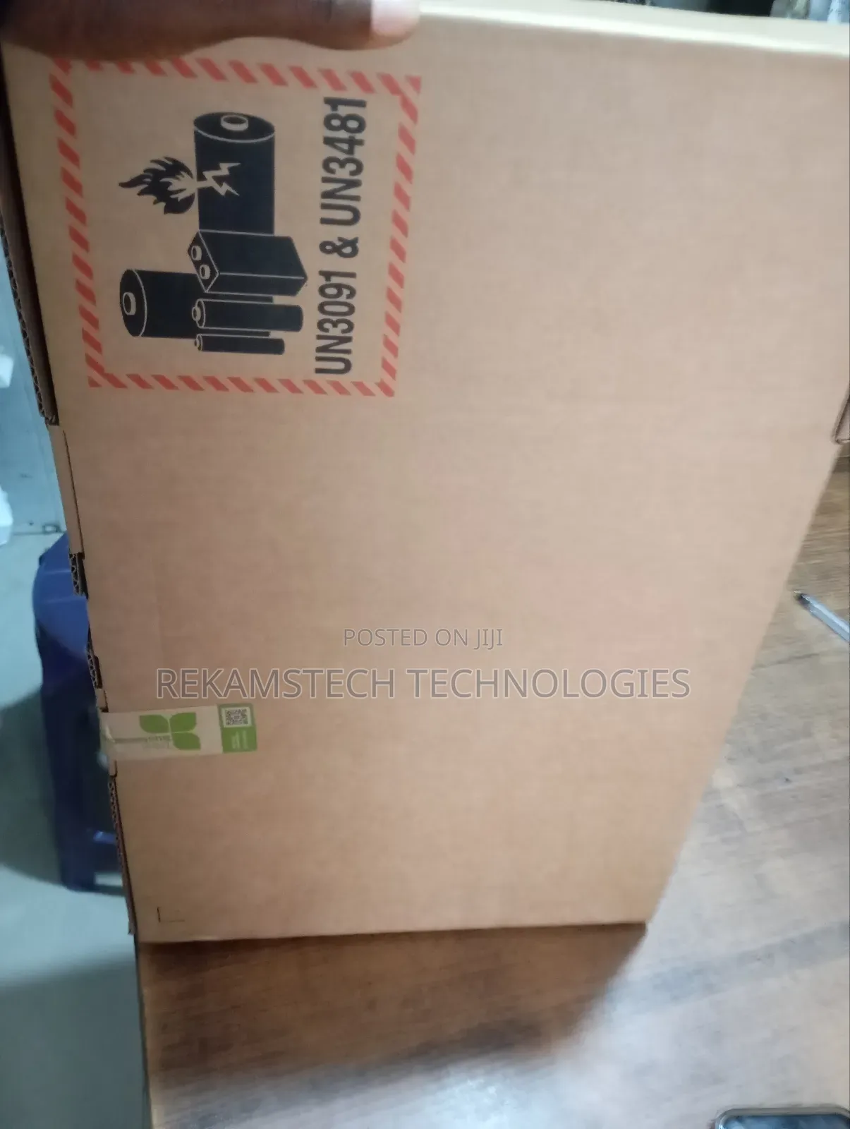 New Laptop Lenovo ThinkPad X1 Yoga Gen 8 16GB Intel Core I7 SSD 512GB