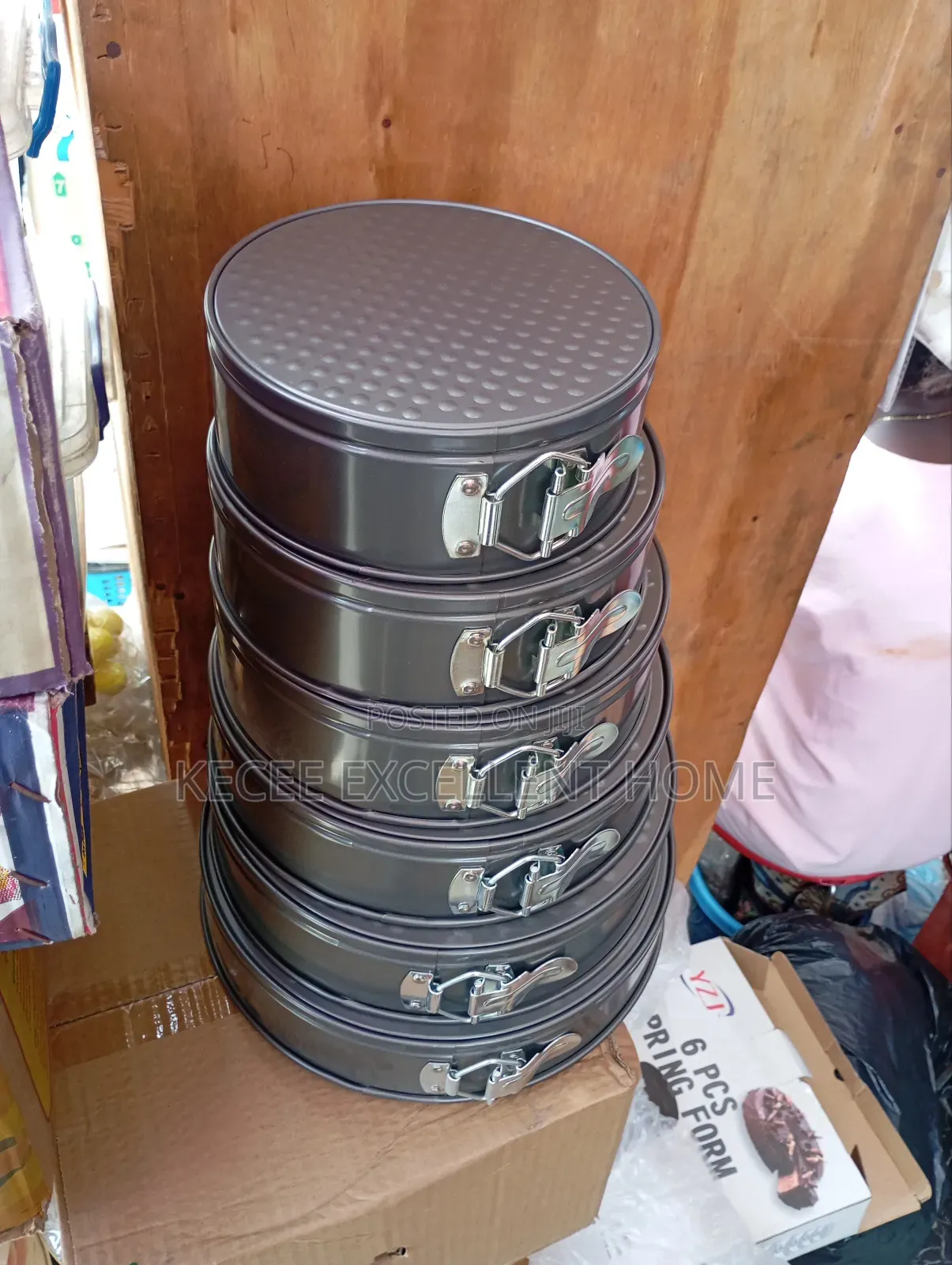 6 in 1 Quality Cake Pan