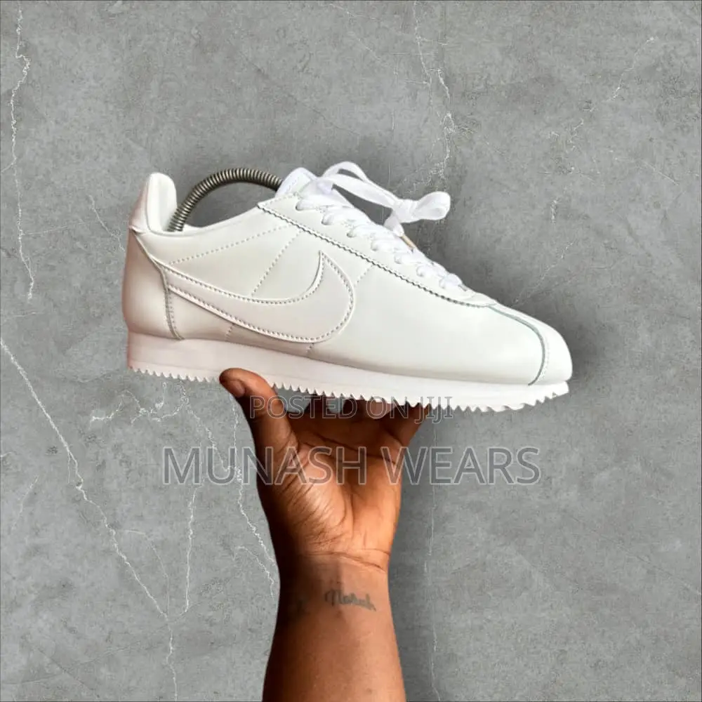 Original Nike Sneakers