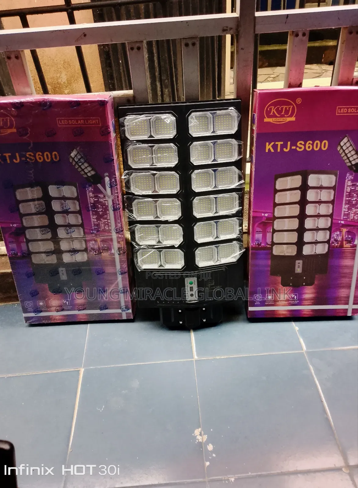24eyes Original Solar Street Light