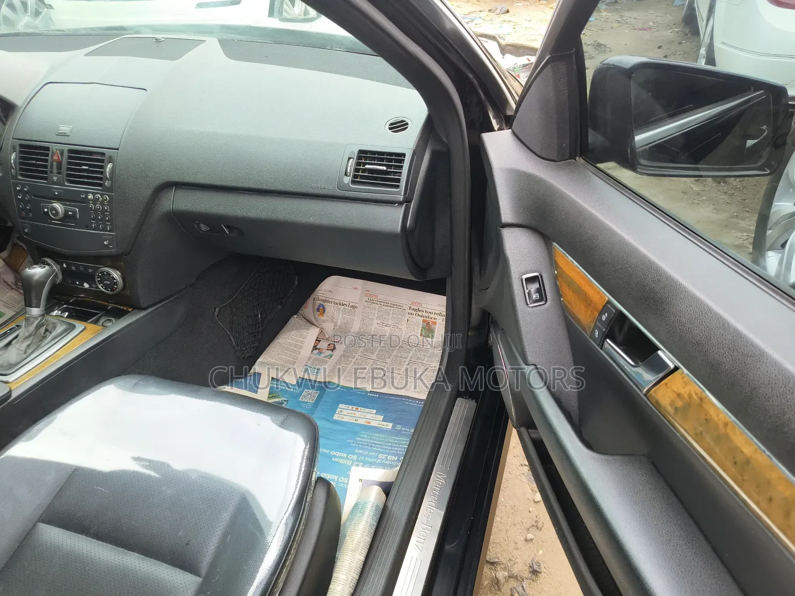 Mercedes-Benz C300 2011 Black