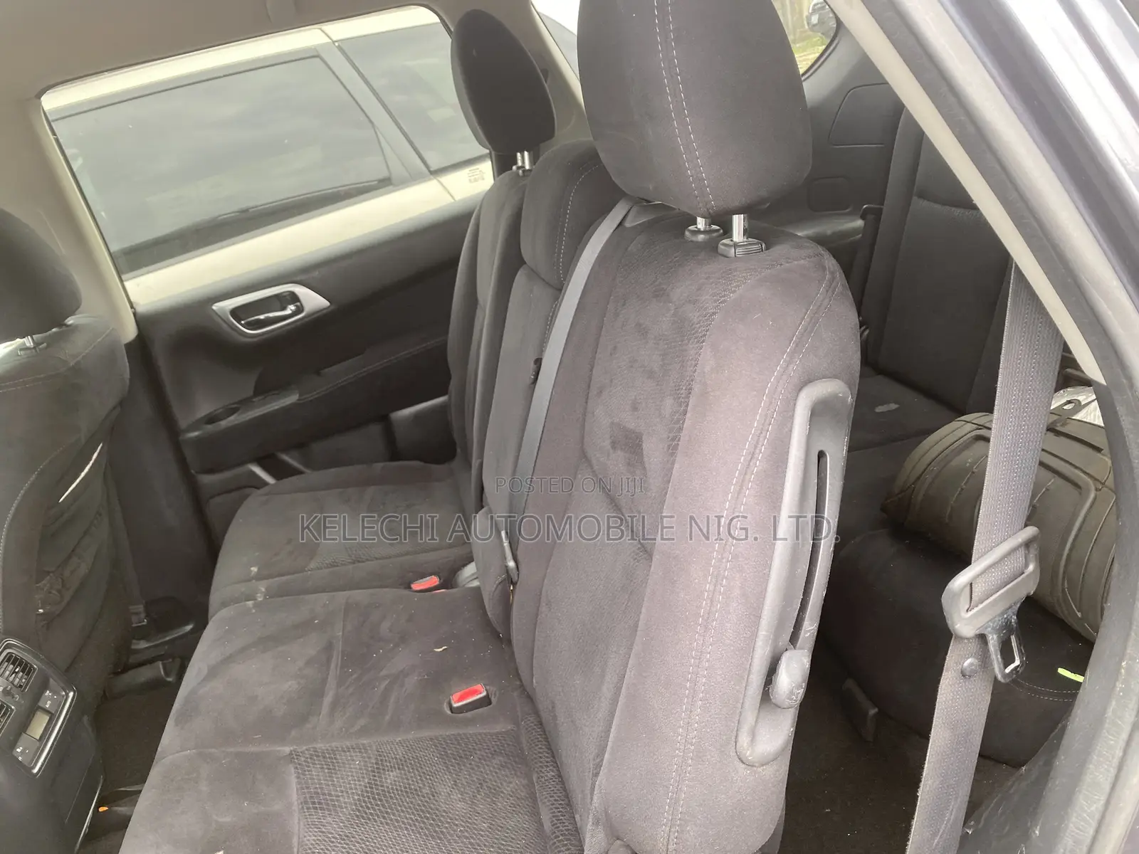 Nissan Pathfinder SV 4x4 2013 Gray