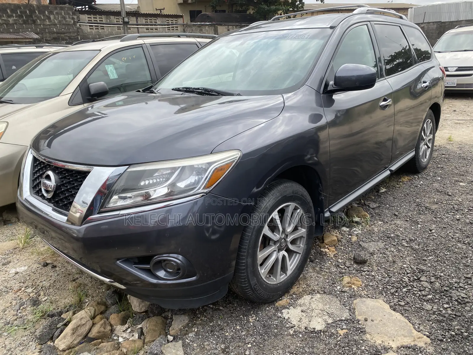 Nissan Pathfinder SV 4x4 2013 Gray