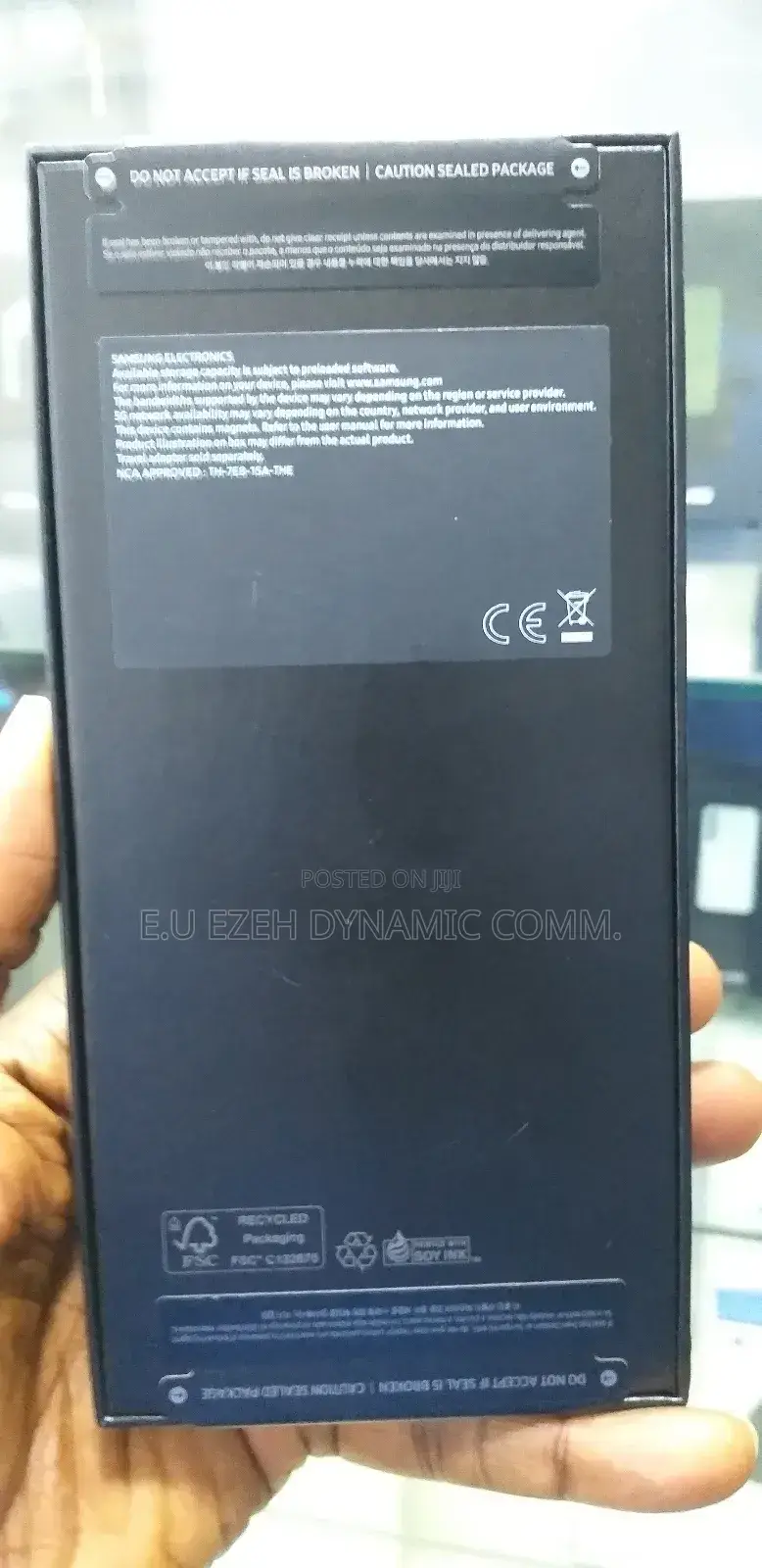 New Samsung Galaxy Z Flip6 256 GB Gold