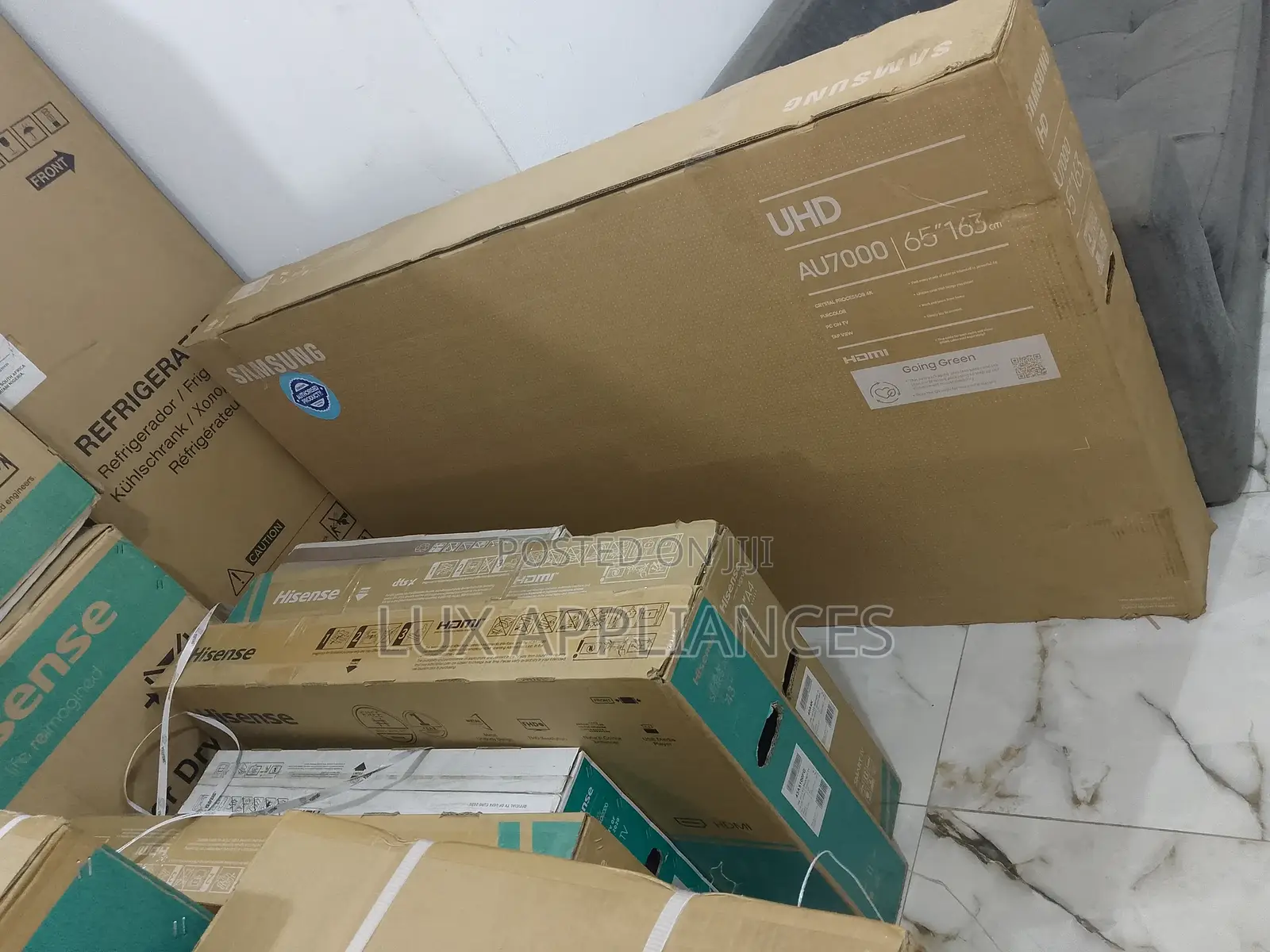 Brand New Samsung 65 Inches TV UA65AU7000