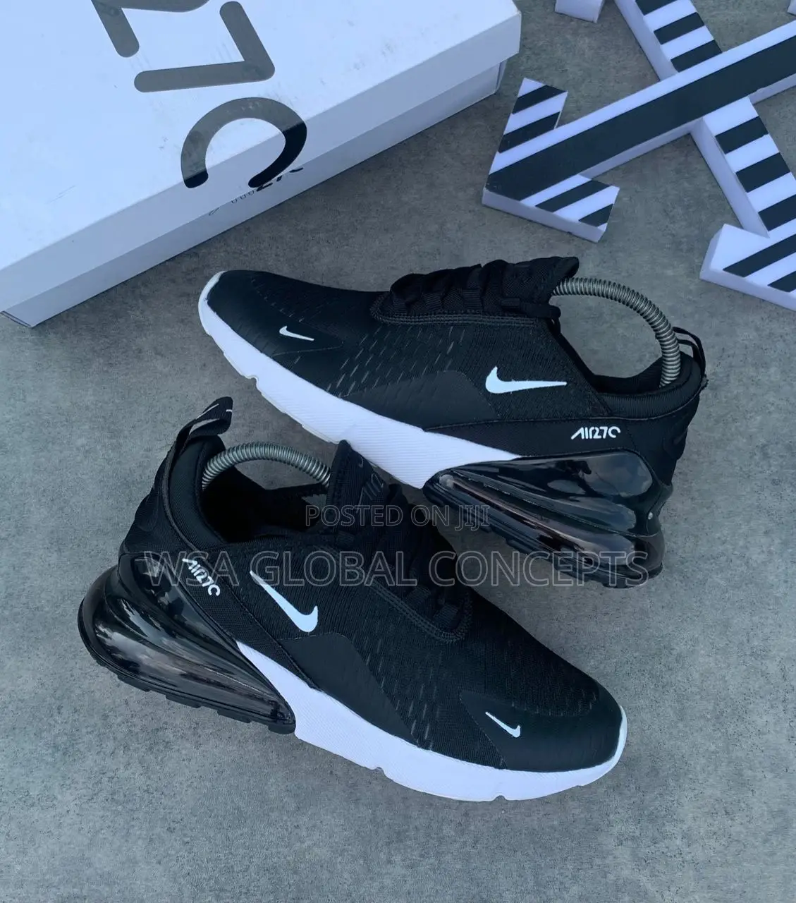 Nike Airmax 270 Black And White Sneakers