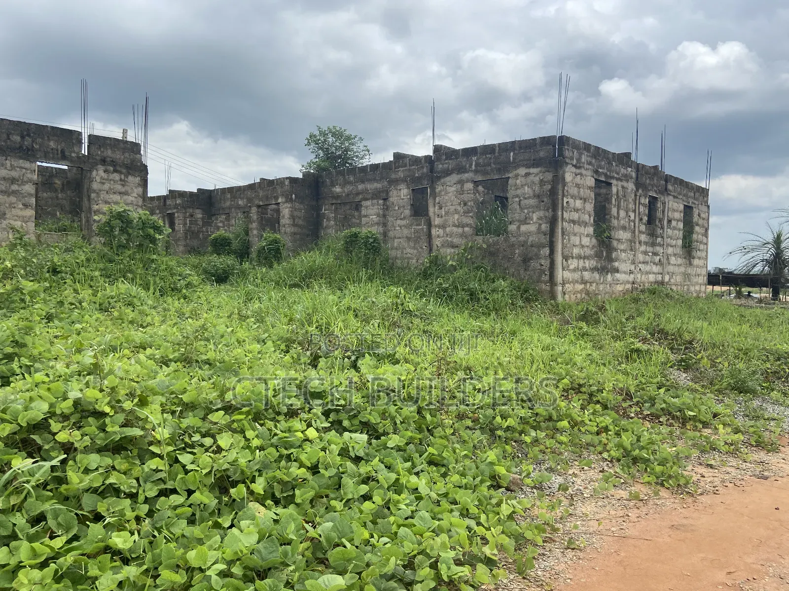 7bdrm Block of Flats in Benin City for sale