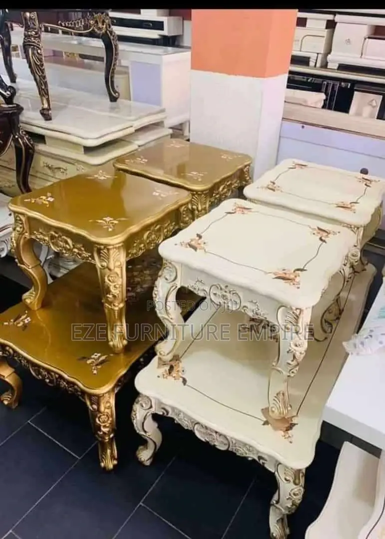 Royal Center Table