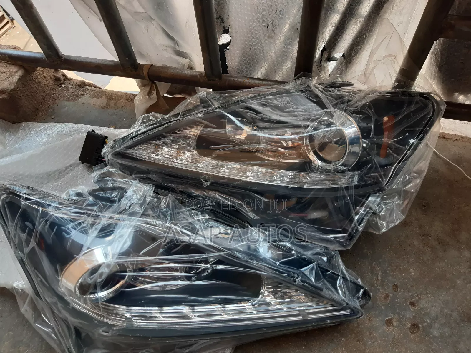 Headlamp Lexus Is250 2015