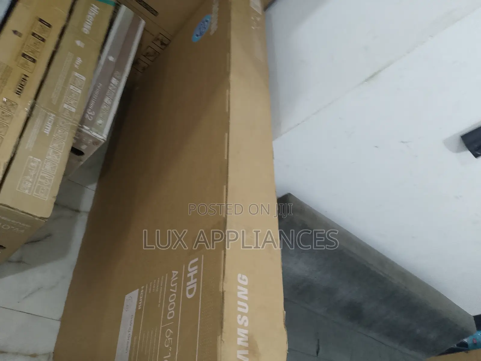 Durable Samsung 65 Inches TV
