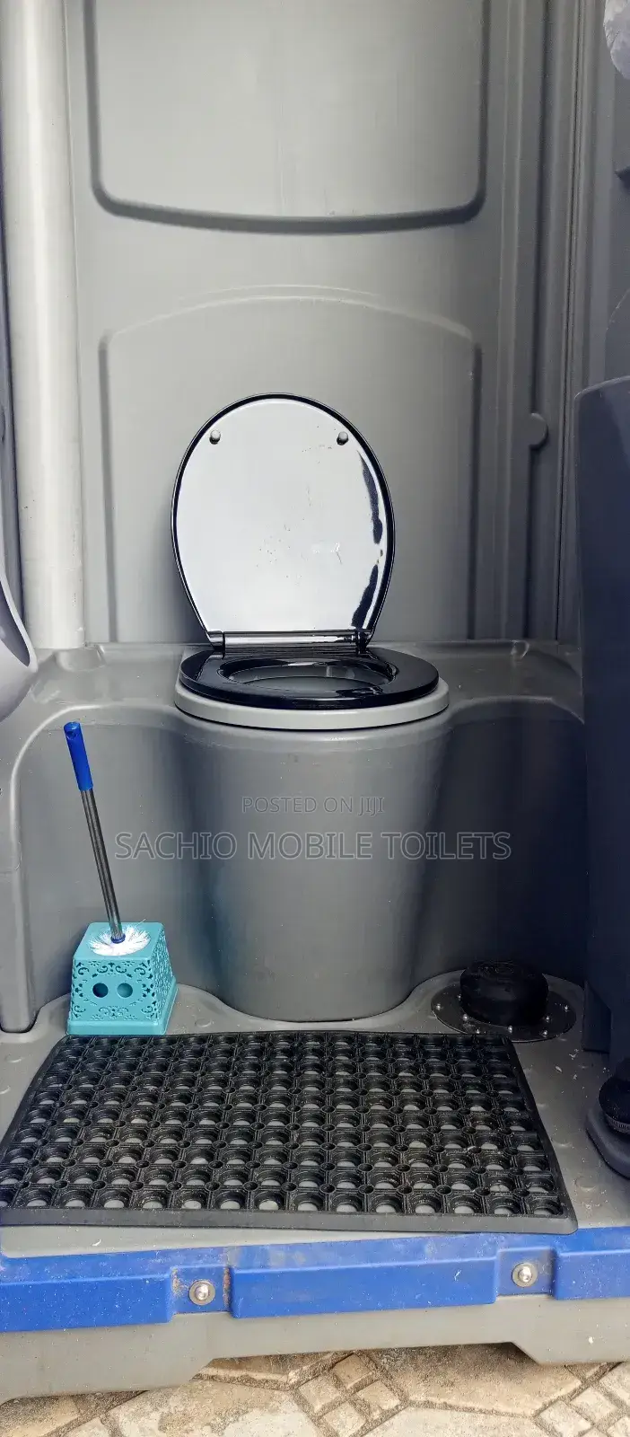 Tailored Mobile Toilet Solutions for Any Event Size