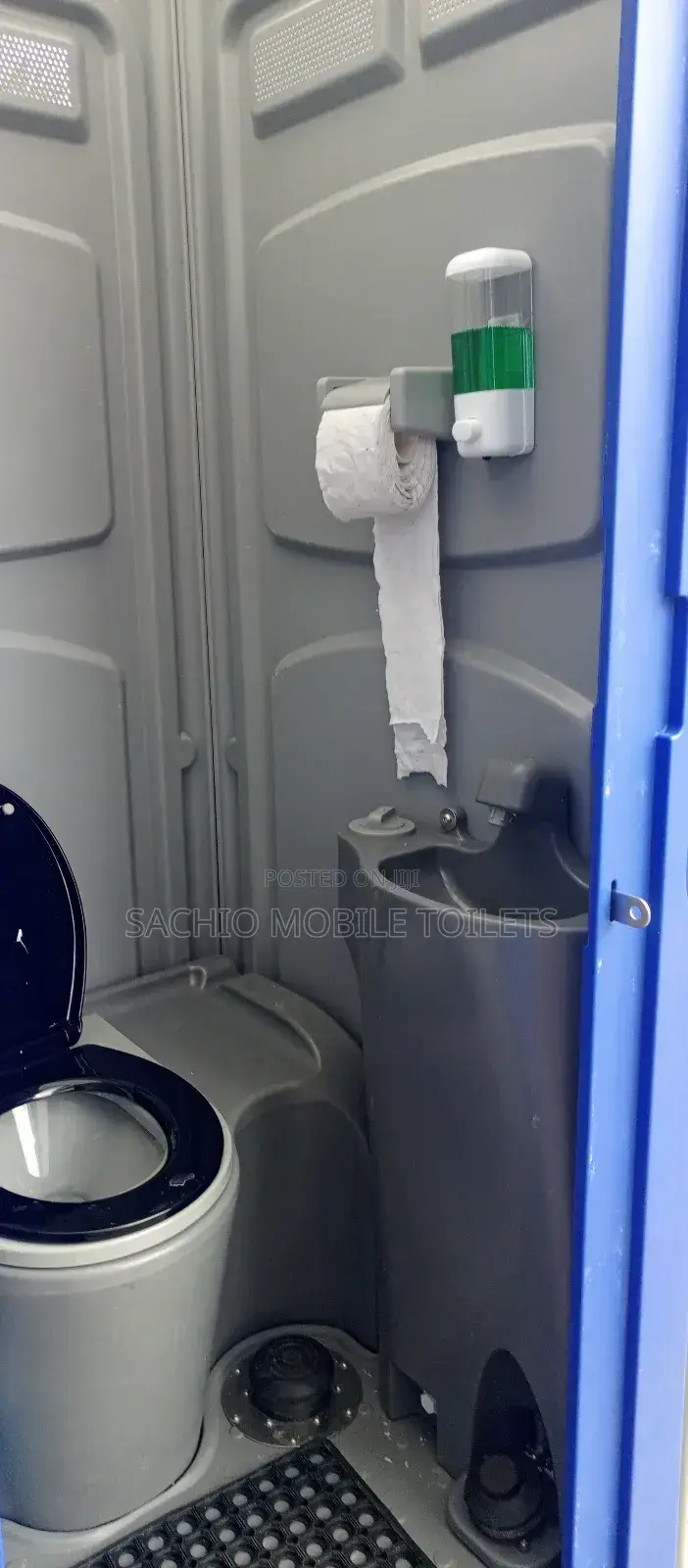 Tailored Mobile Toilet Solutions for Any Event Size