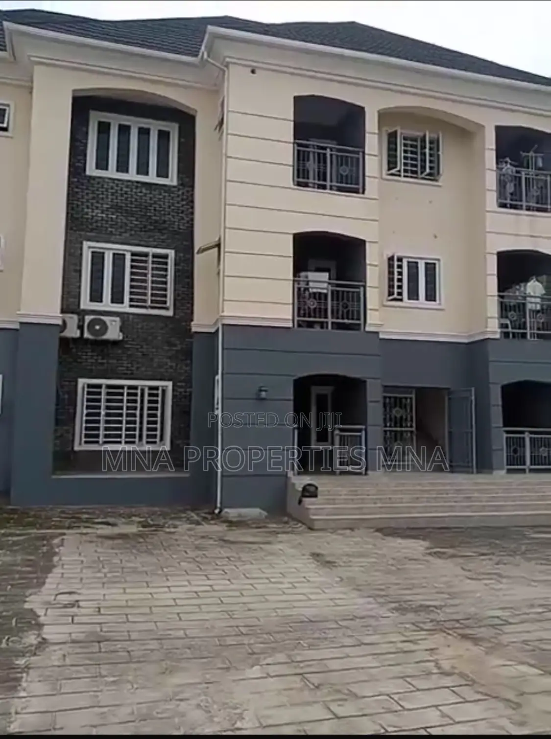 3bdrm Apartment in Kings Park Estate, Lugbe District for sale