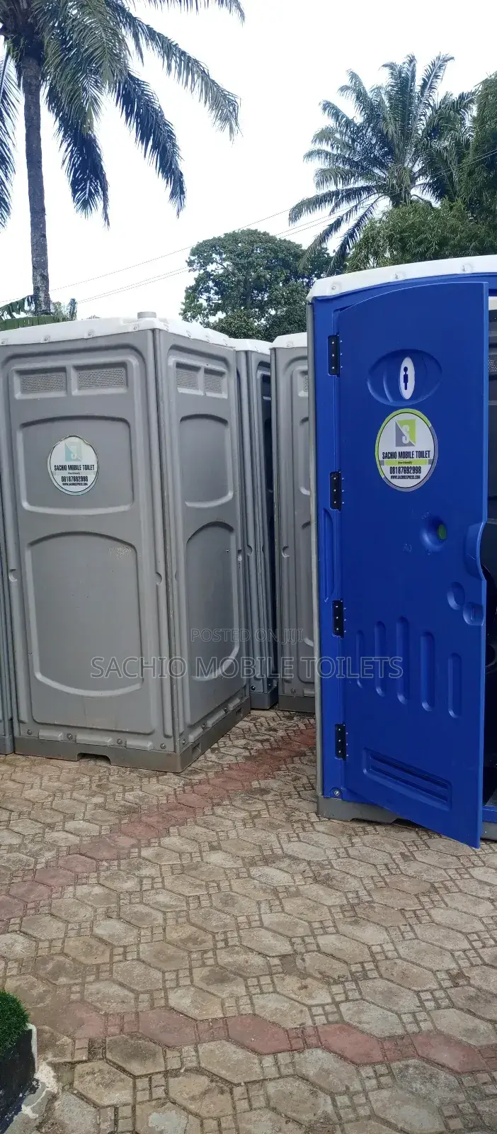 On-Demand Mobile Toilet Rentals for Emergency Situations