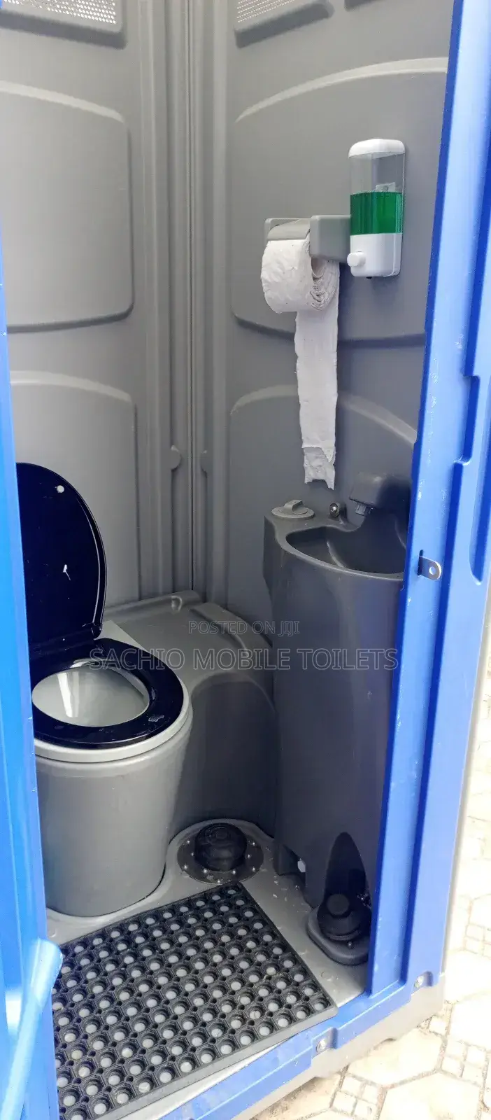 On-Demand Mobile Toilet Rentals for Emergency Situations