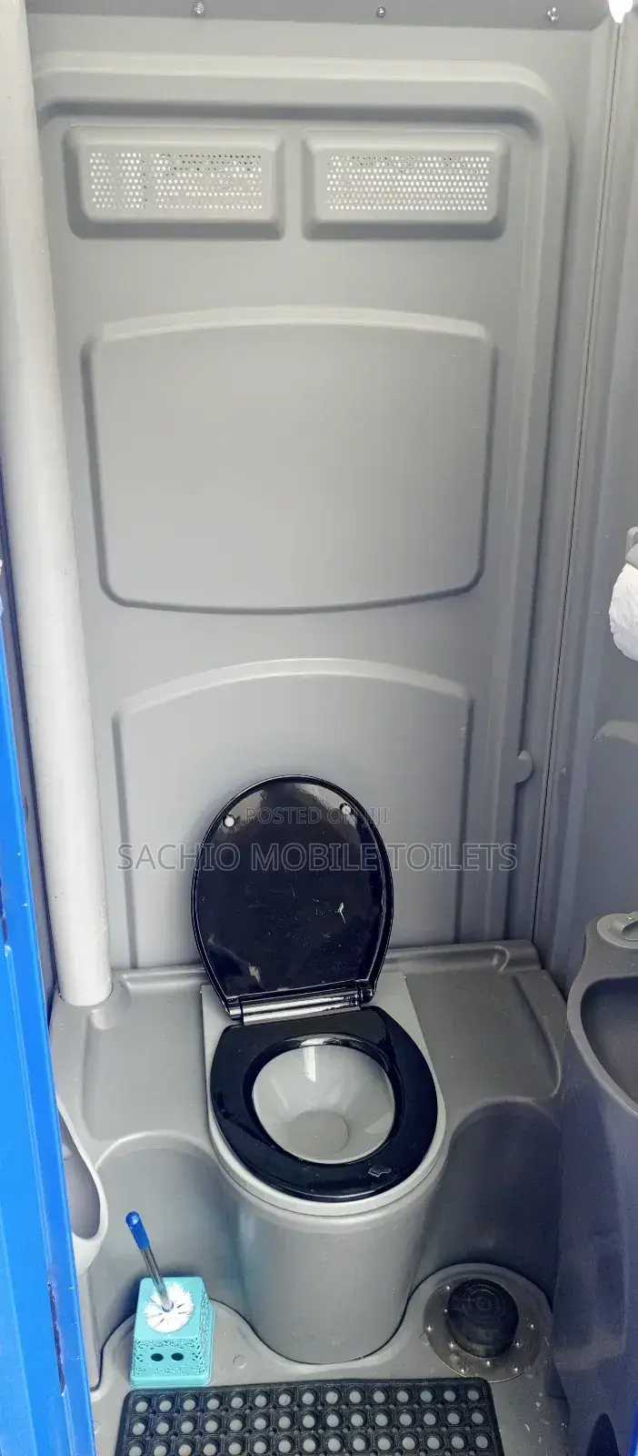 On-Demand Mobile Toilet Rentals for Emergency Situations