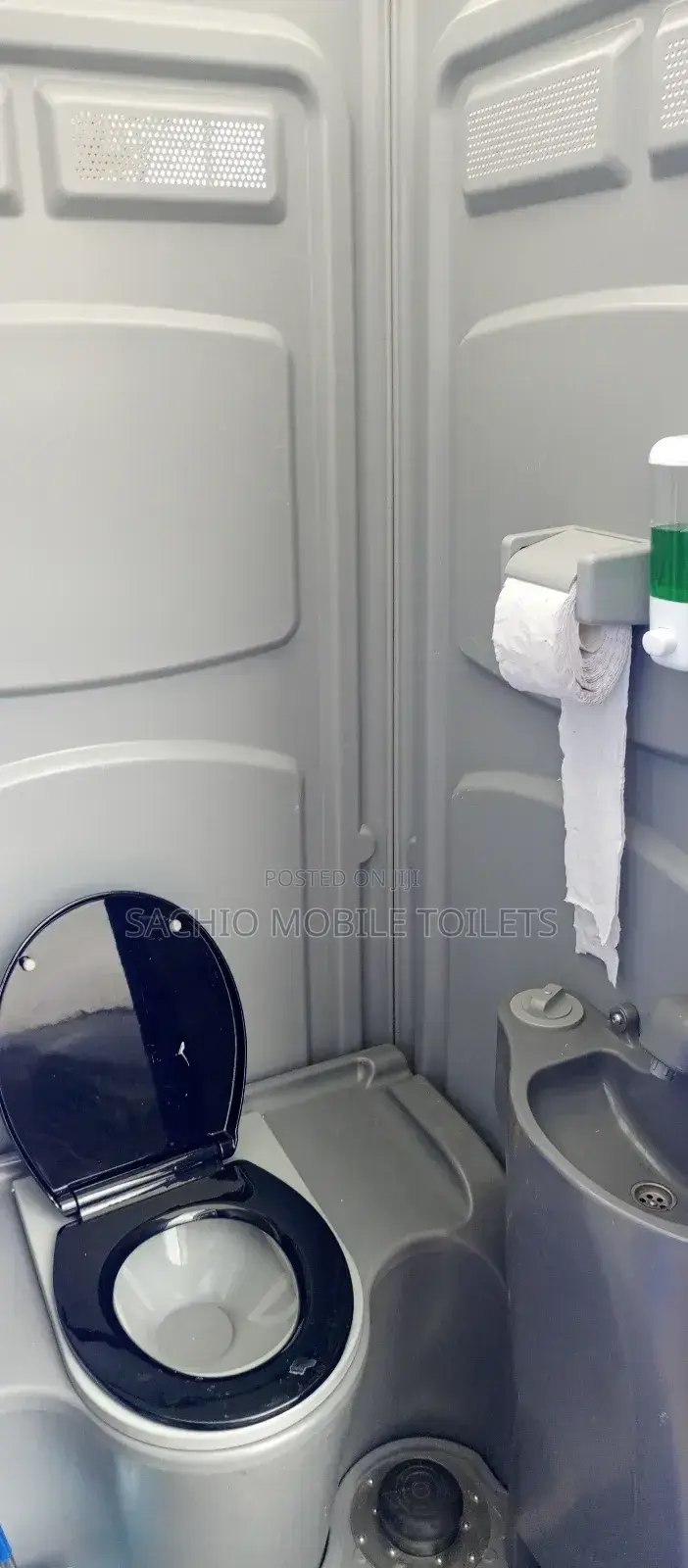 Reliable Mobile Toilet Services for All Type of Events