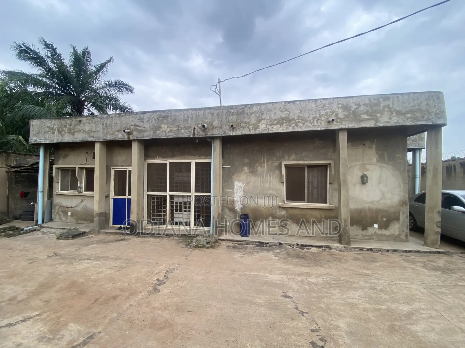 5bdrm Bungalow in Celica, Off New Ife-, Iwo Road for sale