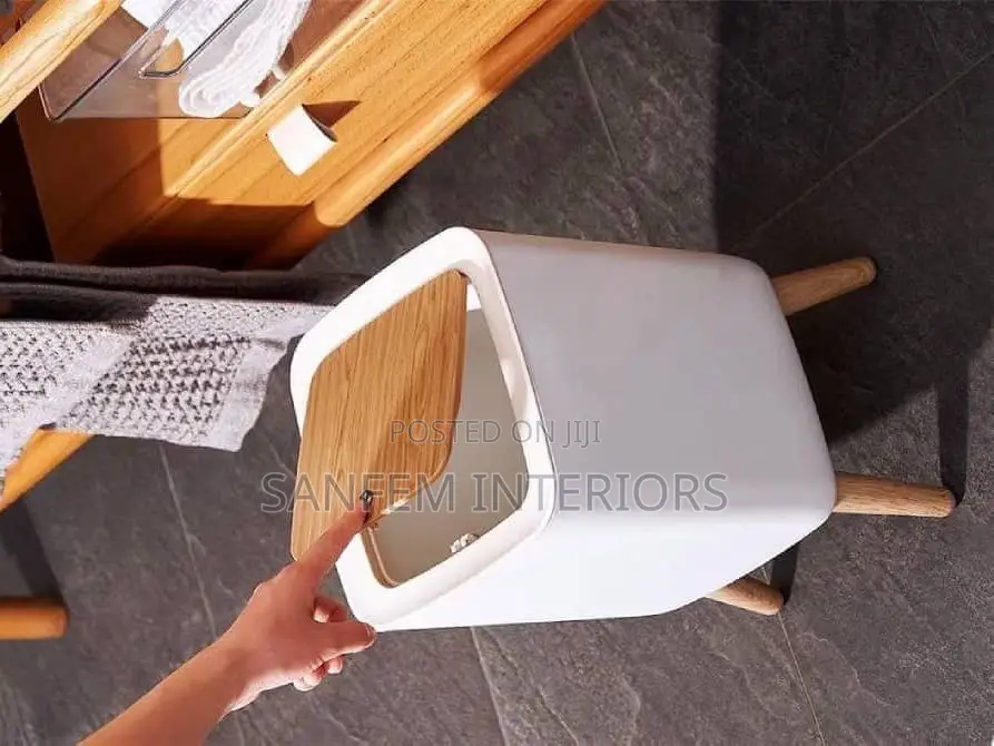 Classic Dust Bin