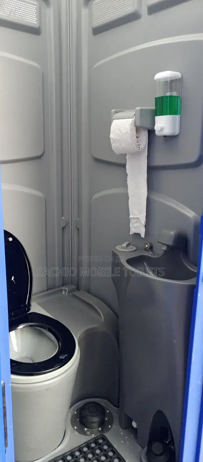 Quick and Easy Mobile Toilet Rentals in Mbaitoli