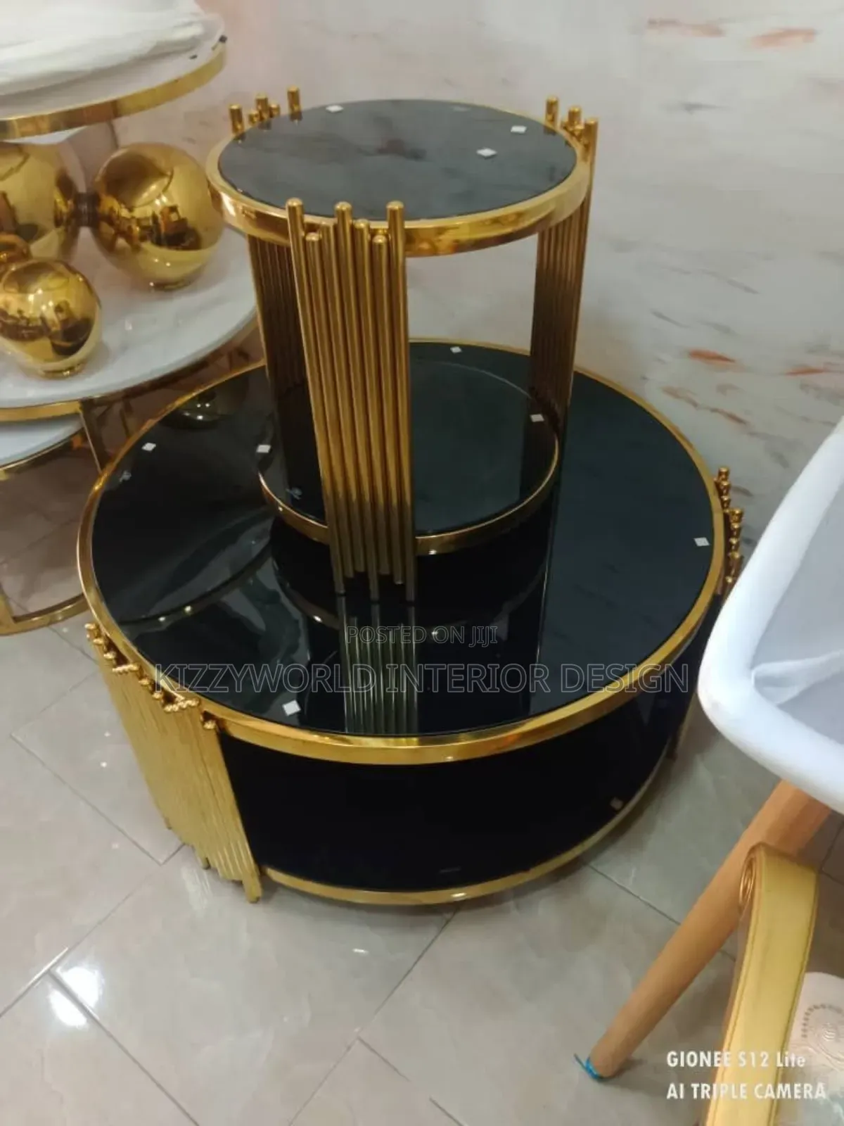 Luxurious Set of Table.