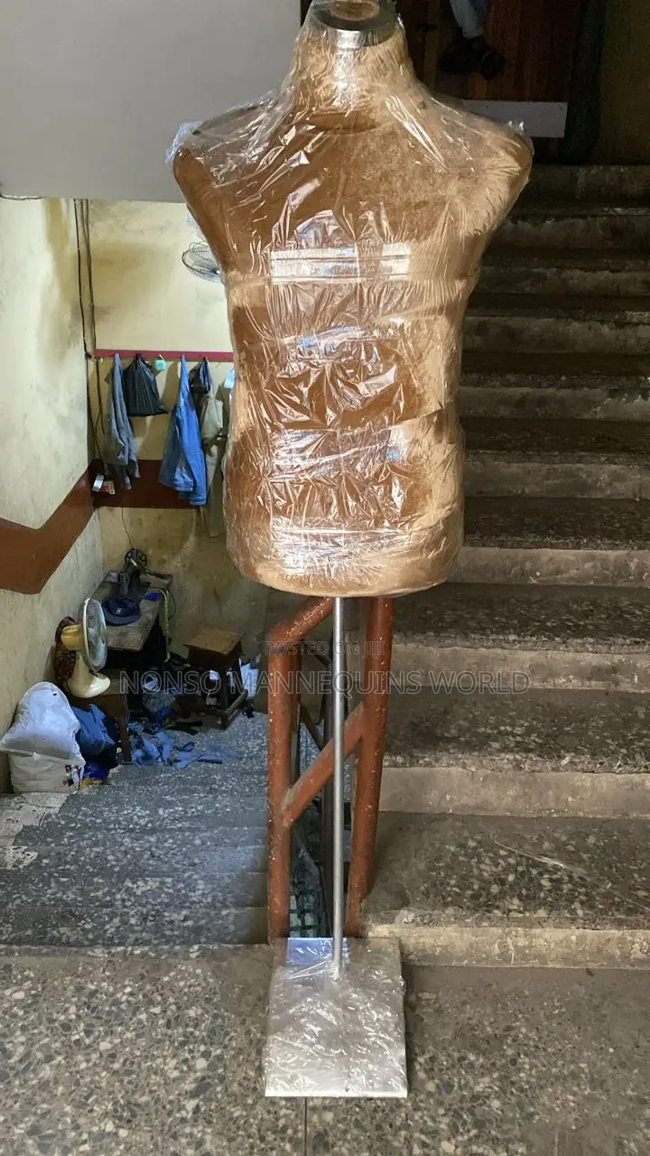 Male Body Form With Metal Base And Adjustable Height
