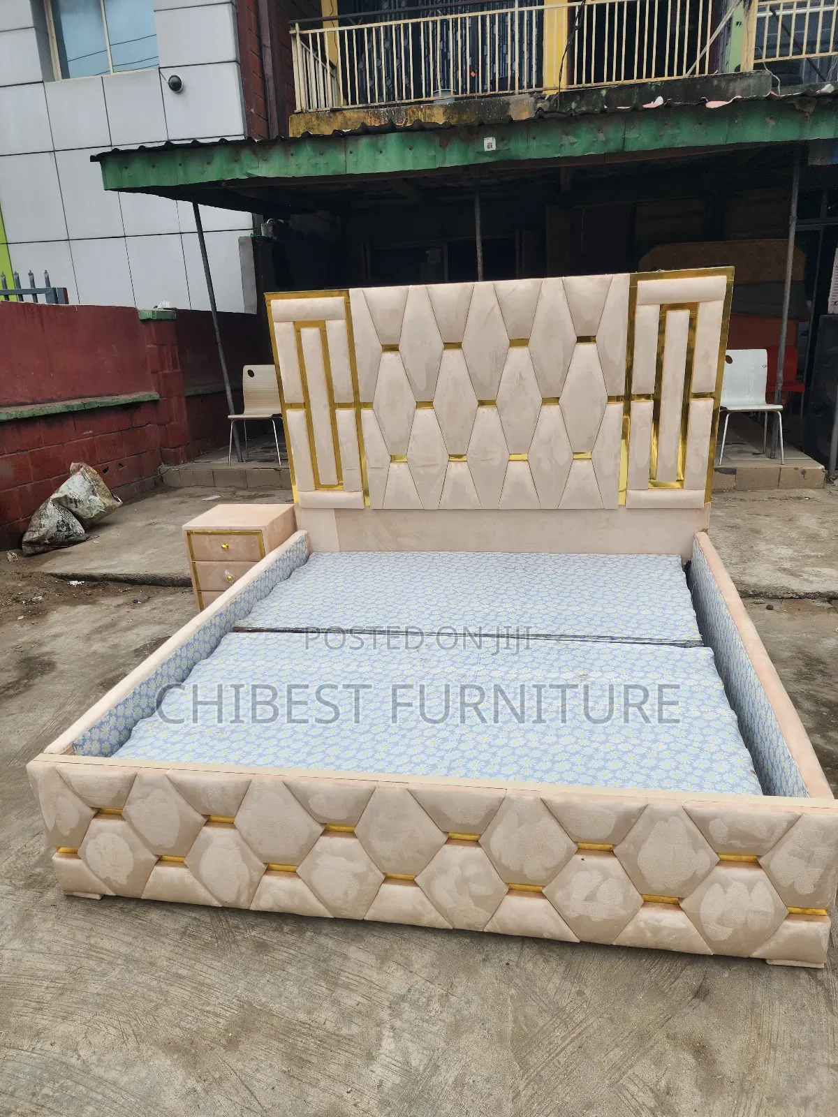 Quality 6by6 Upholstery Padded Bed Frame With One Bed Side