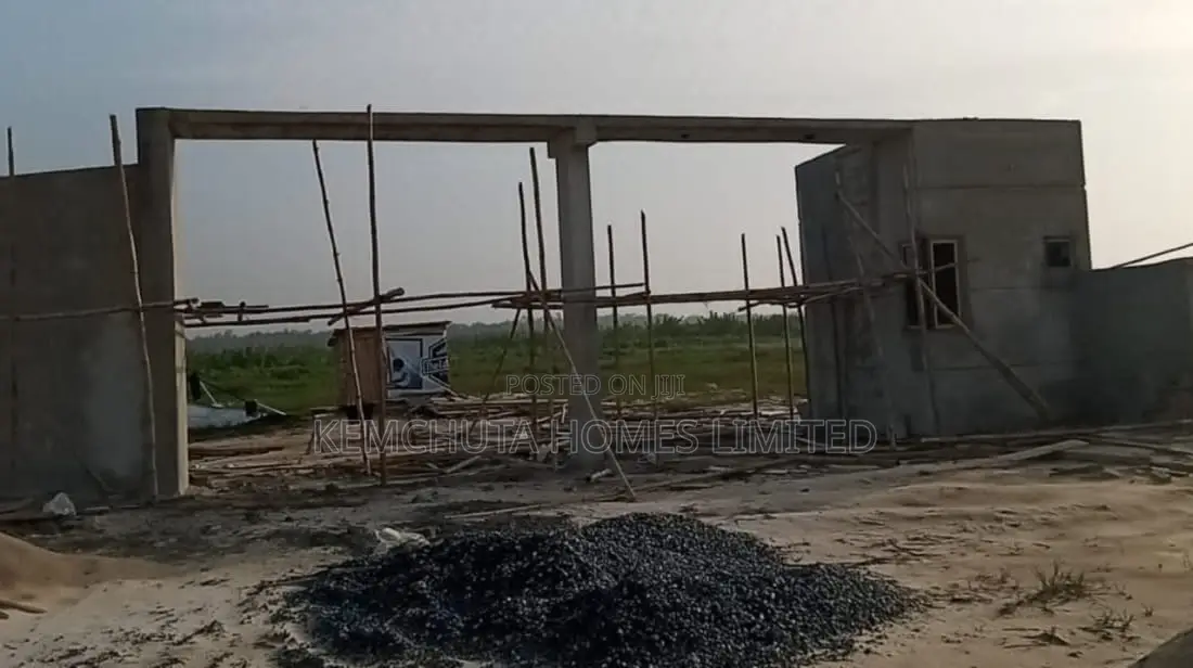 Grab a Plot of Land in a New Oxford Heights Awoyaya