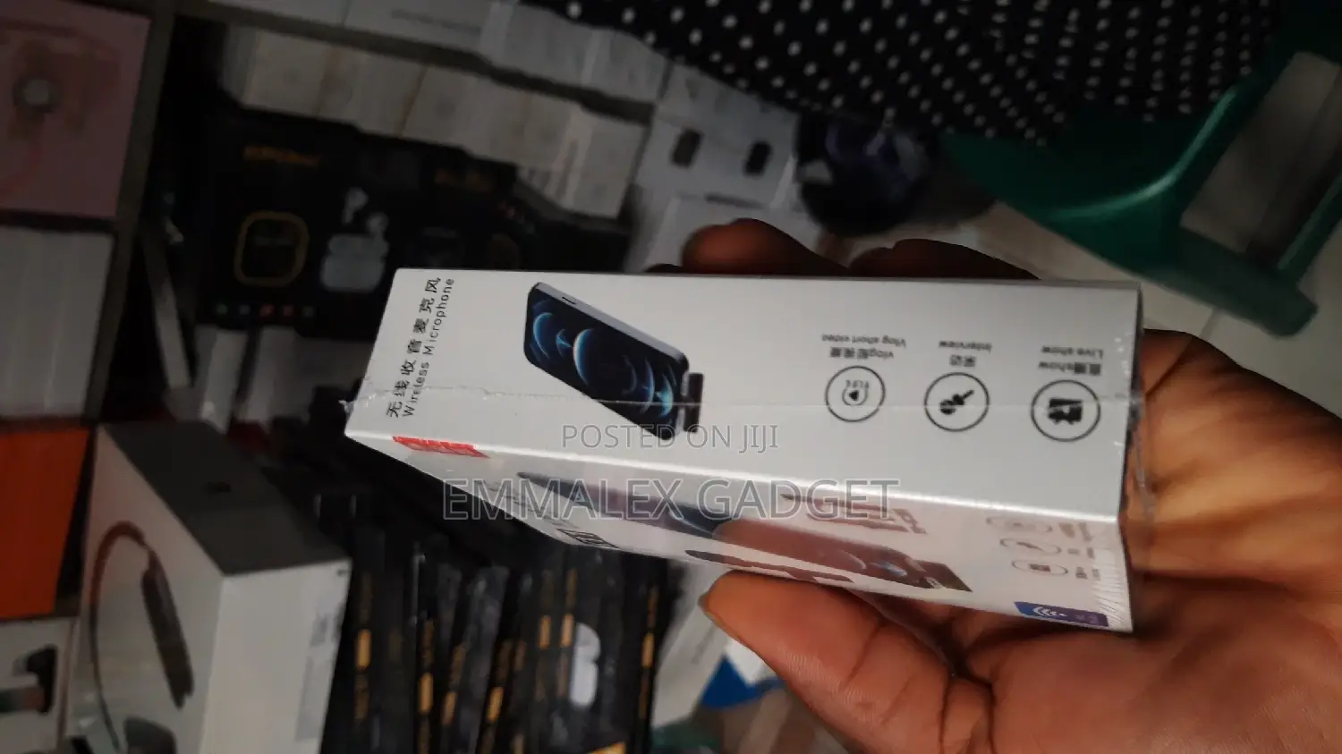  Wireless Microphone