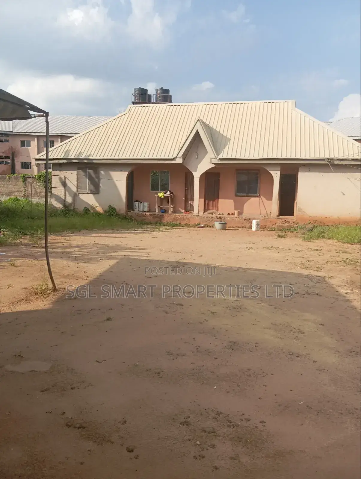 3bdrm Apartment in Agu Awka Axis for sale
