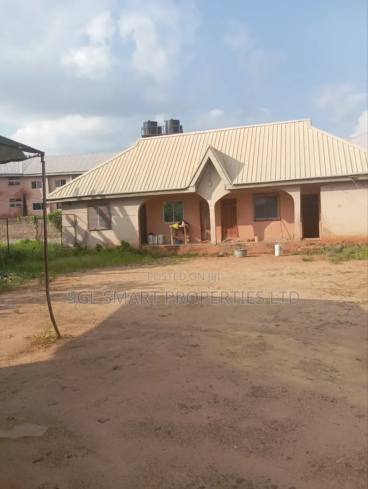 3bdrm Apartment in Agu Awka Axis for sale