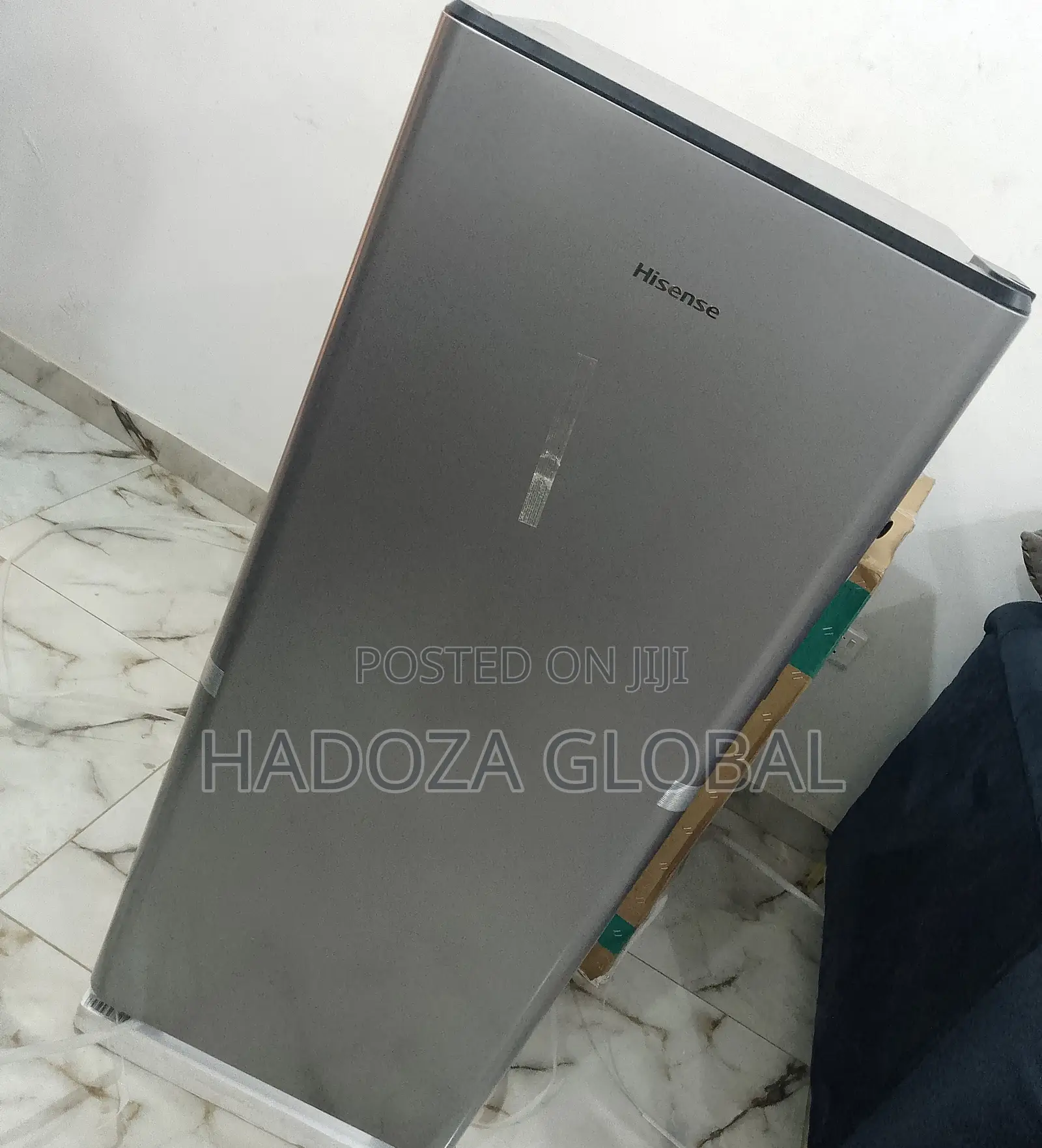 176L Hisense Refrigerator Brand New R230S