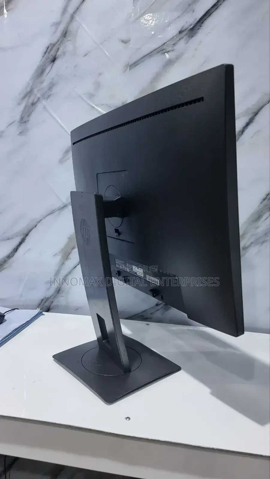 Hp Z24n 24-Inch Narrow Bezel Framless Ips Hdmi Monitor