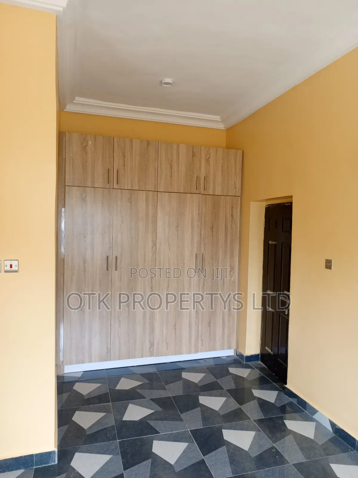 Furnished 2bdrm Block of Flats in Fo1, Kubwa for rent