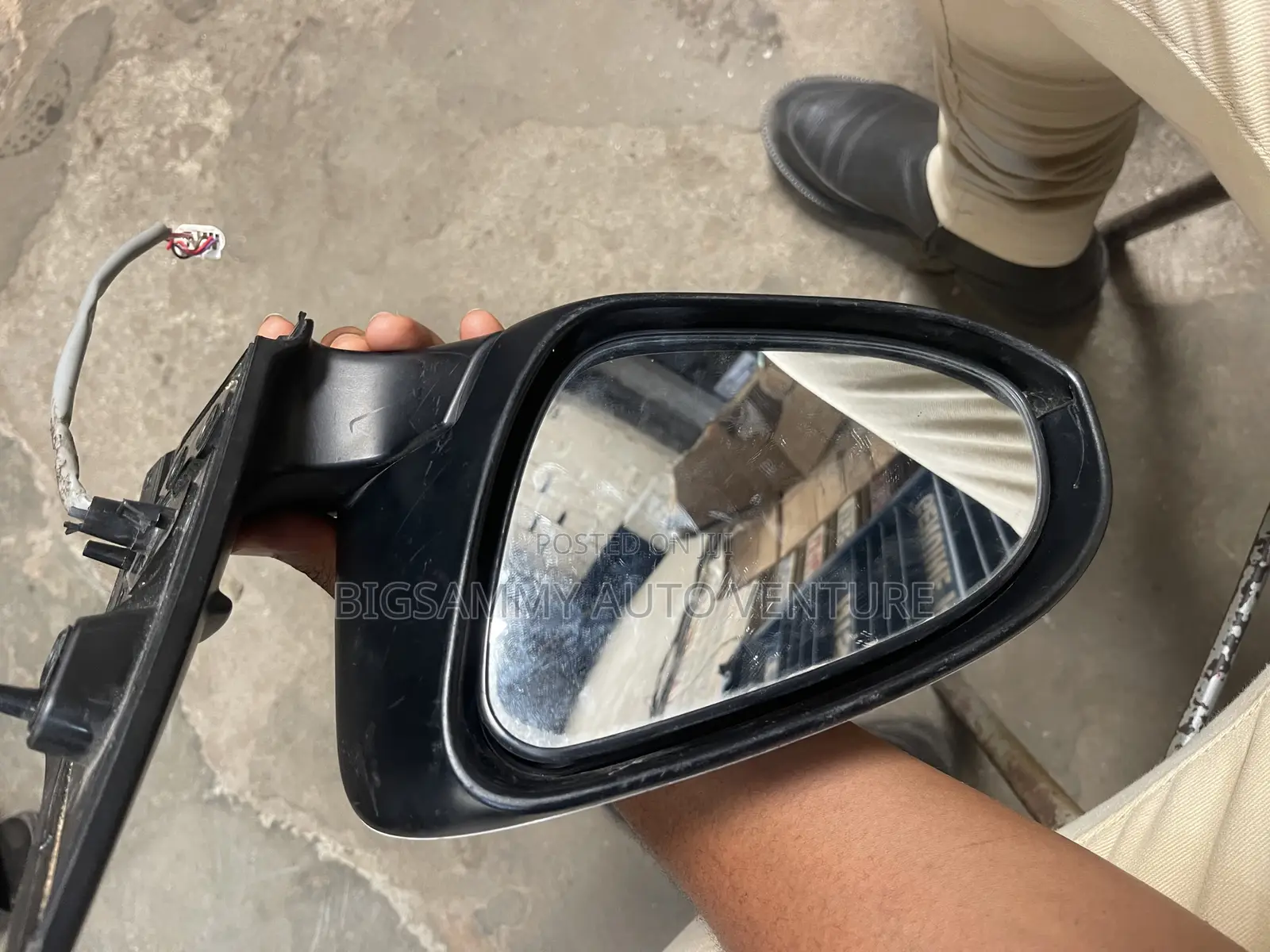 Toyota Corolla 2014 Side Mirror With Pointer