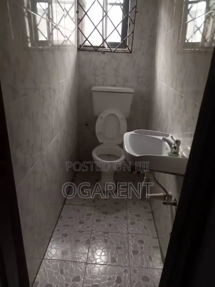 Furnished 2bdrm Apartment in Pz Sapele Road, Benin City for rent