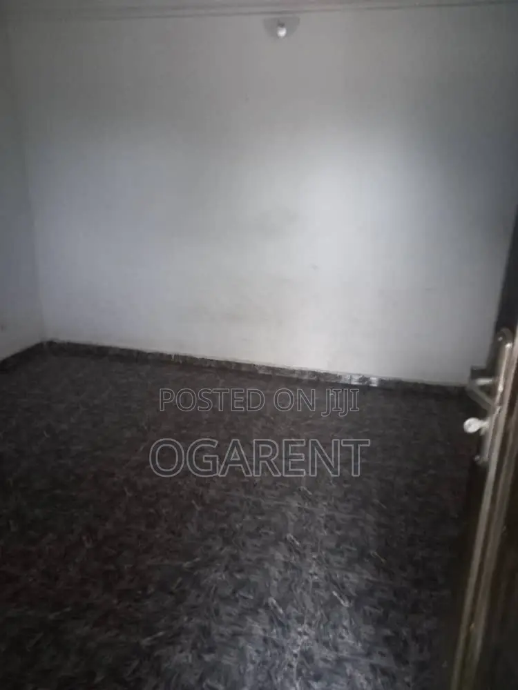 Furnished 1bdrm Room & Parlour in Country Home Sapele, Benin City
