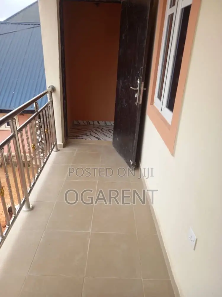 Furnished 3bdrm Apartment in Limit, Sapele Road, Benin City for rent