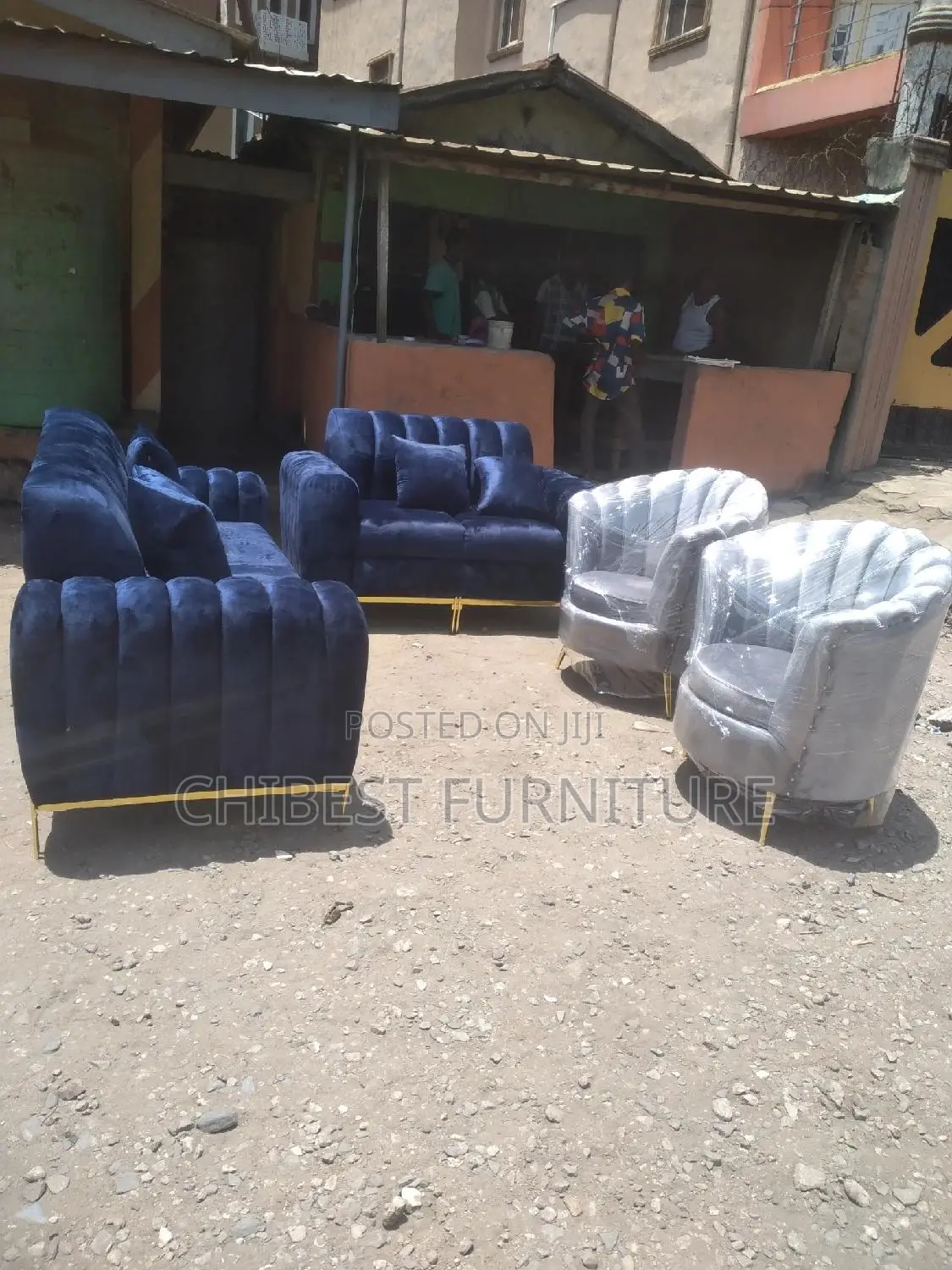 Quality Complete Set of Upholstery Padded Chair by 7 Seater