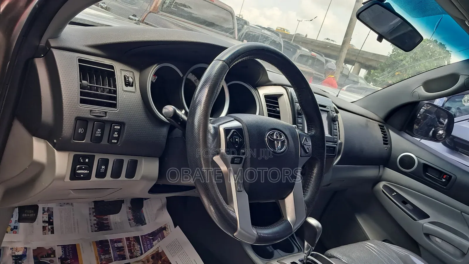 Toyota Tacoma 4dr Access Cab 4WD 6.1 ft. SB (2.7L 4cyl 5M) 2015 Gray