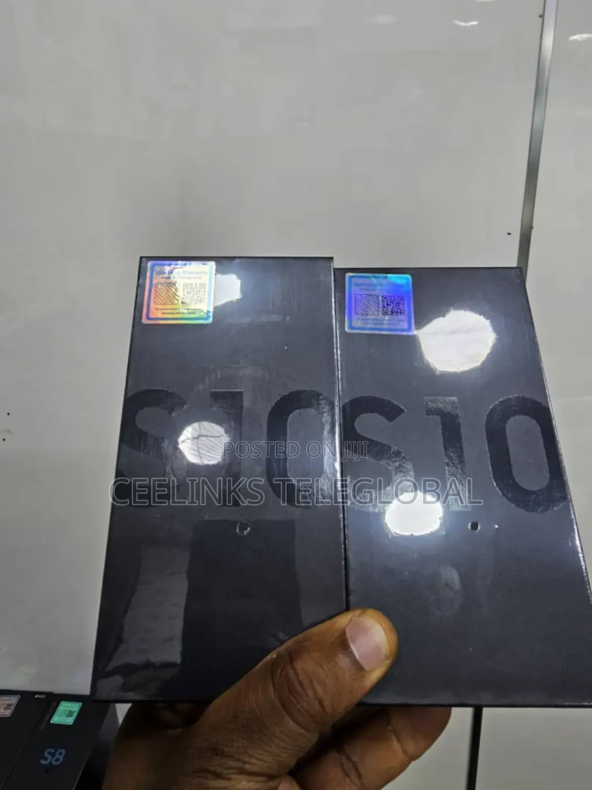 New Samsung Galaxy S10 128 GB Black